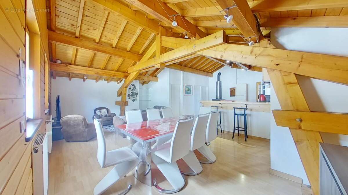 Appartement à BOIS-D'AMONT