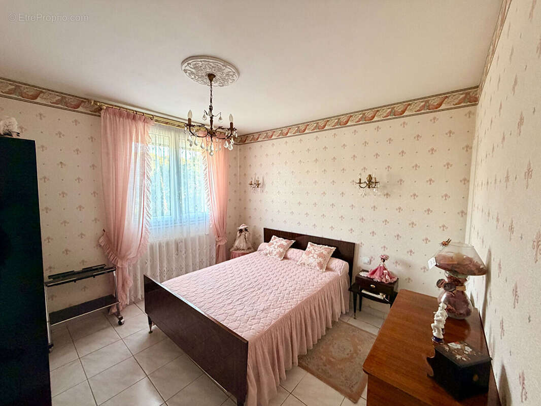 Appartement Martigues 5 pièce(s) 100 m2, calme, vue dégagée, parking - photo 10