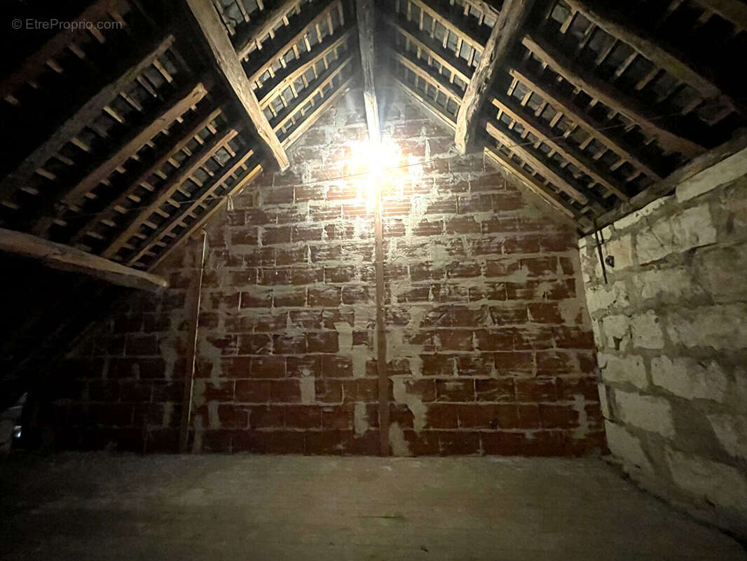Maison à MANTHELAN