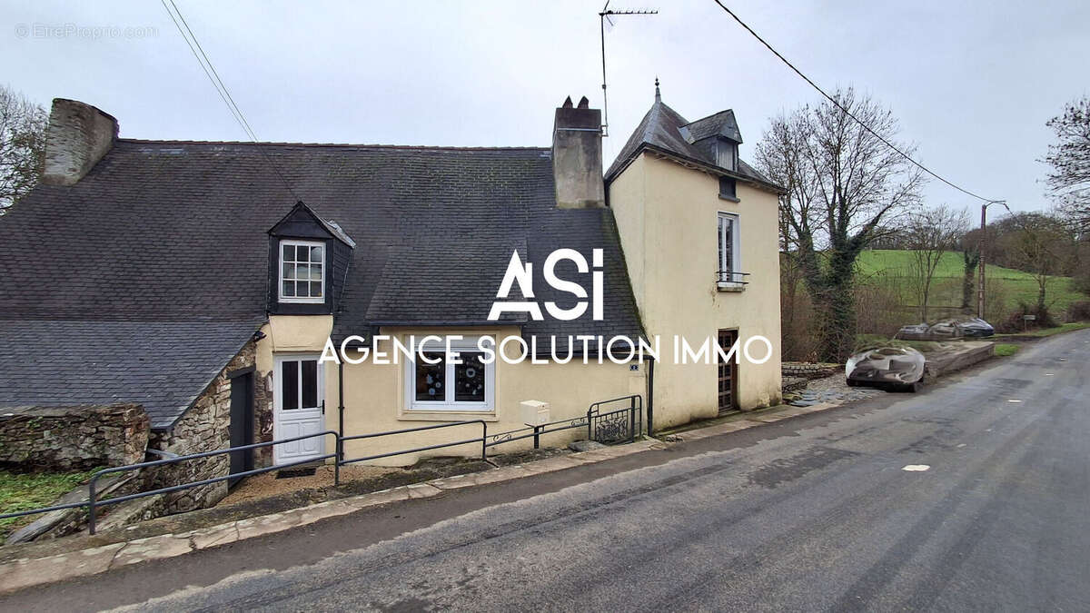 Maison à SAINT-GEORGES-LE-GAULTIER