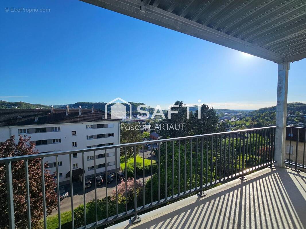 Photo 1 - Appartement à LONS-LE-SAUNIER