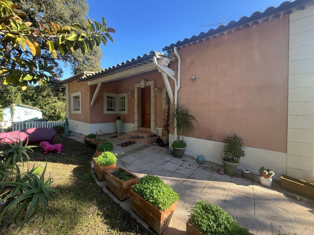 Maison à HYERES