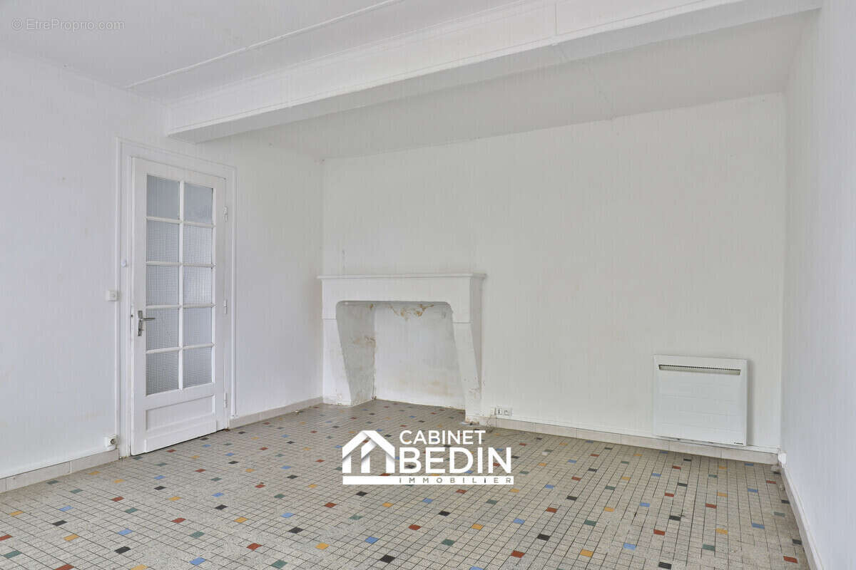 Maison à MONPRIMBLANC