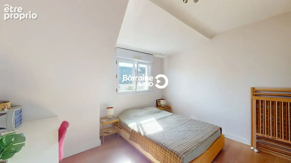 BARRAINE IMMO : A VENDRE - Maison familiale à Plouzané - 4 chambres et proche des commodités - Réf : PZ00383-FL - photo 10