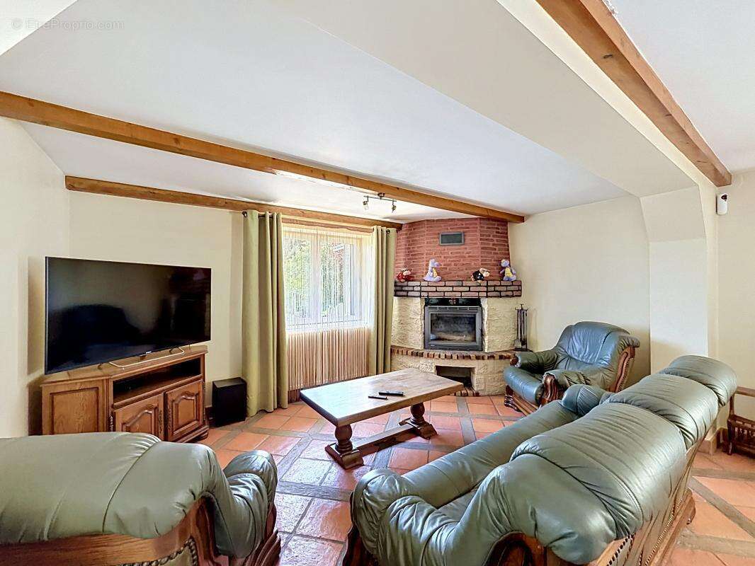 Maison à GENILAC