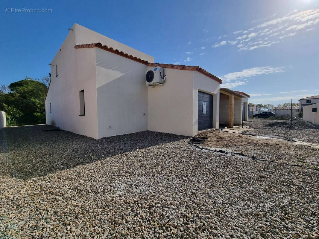 Maison 97 m² à Olonzac  - photo 2