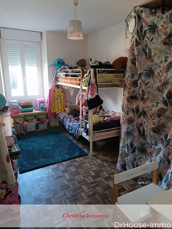 Maison à MONTLIEU-LA-GARDE