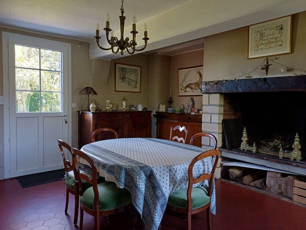 Maison à PIERREVAL