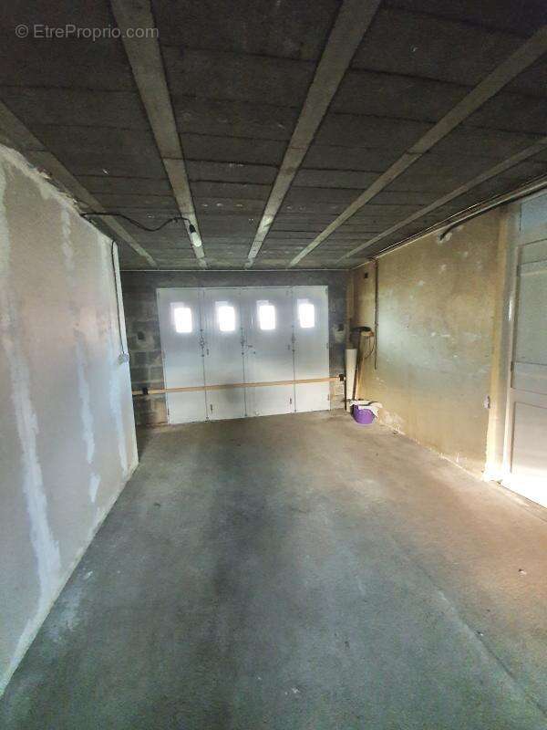 Maison à LA GUERCHE-SUR-L'AUBOIS