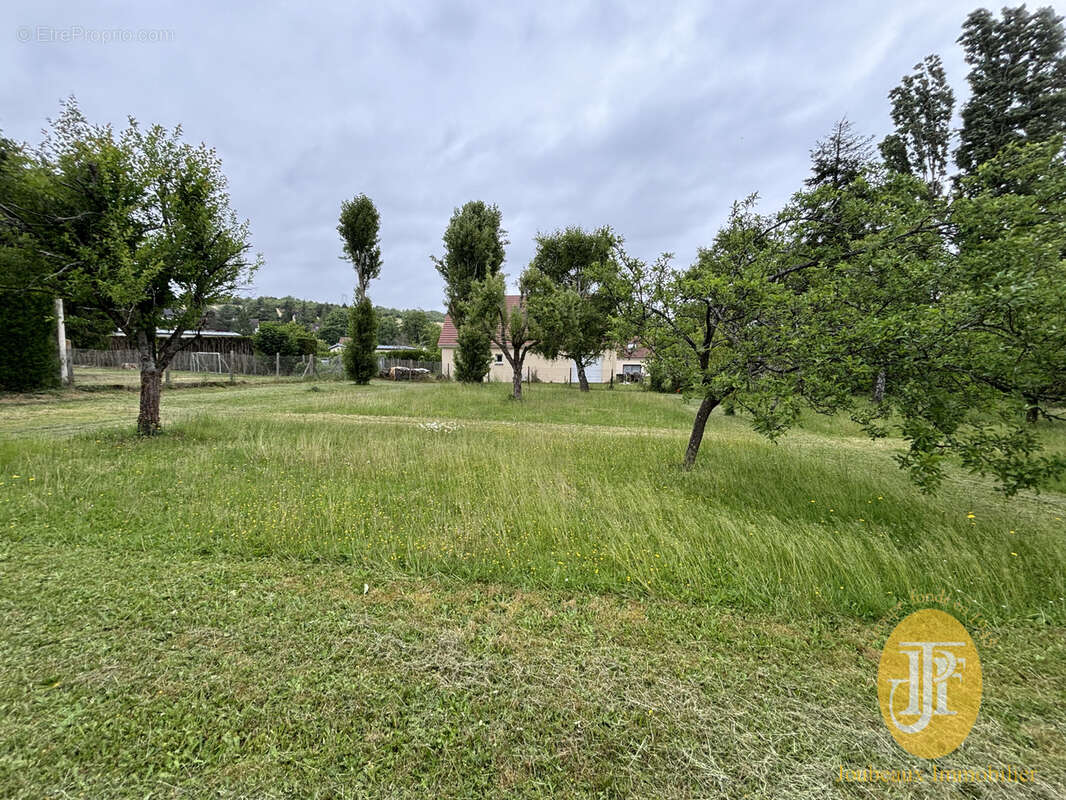 Terrain à CIVIERES