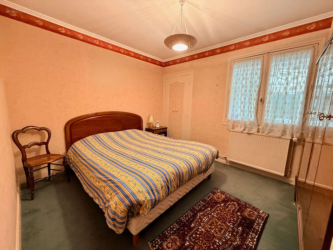 Maison à LINARS