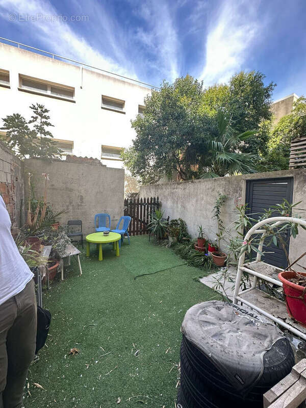 Appartement à MARSEILLE-5E
