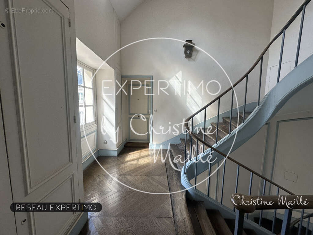 Appartement ancien Versailles Notre-Dame - photo 15