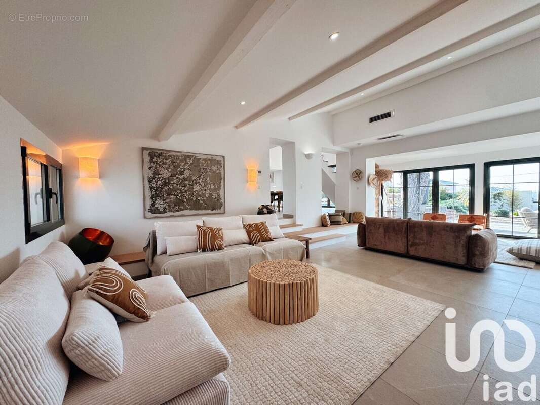 Photo 3 - Maison à LES ISSAMBRES