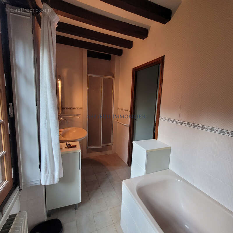 Maison à THOIRY