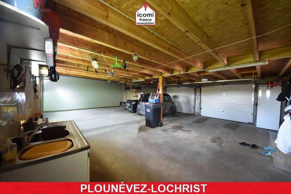 Maison à PLOUNEVEZ-LOCHRIST