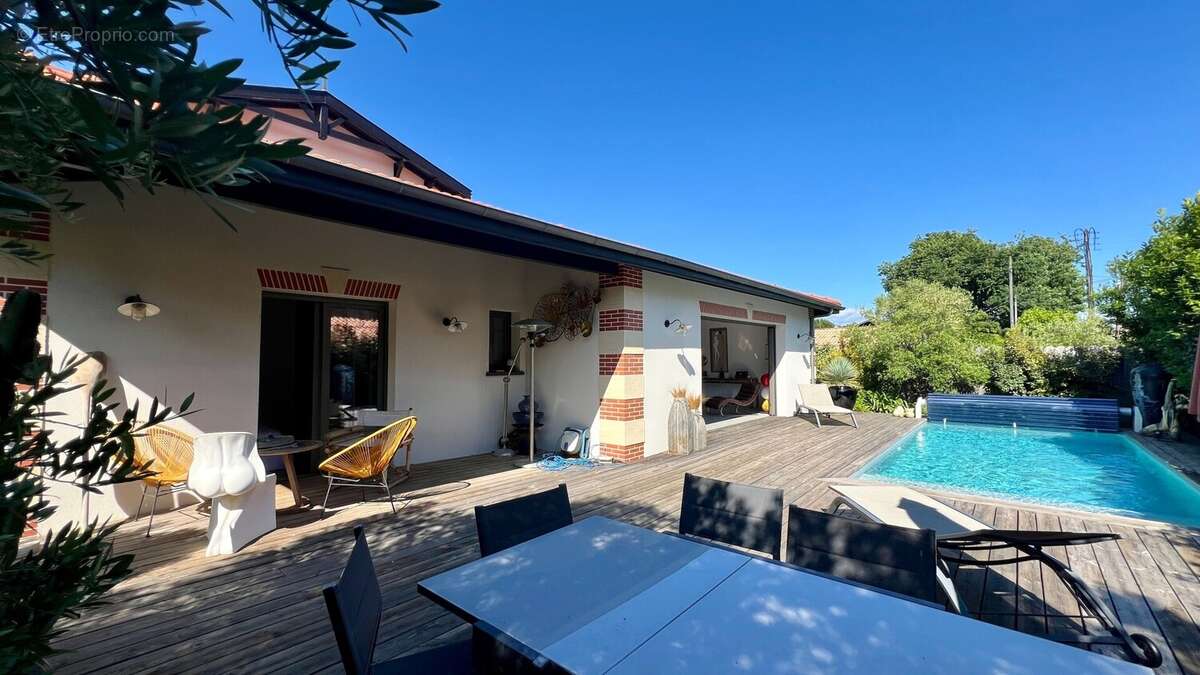 Maison à GUJAN-MESTRAS