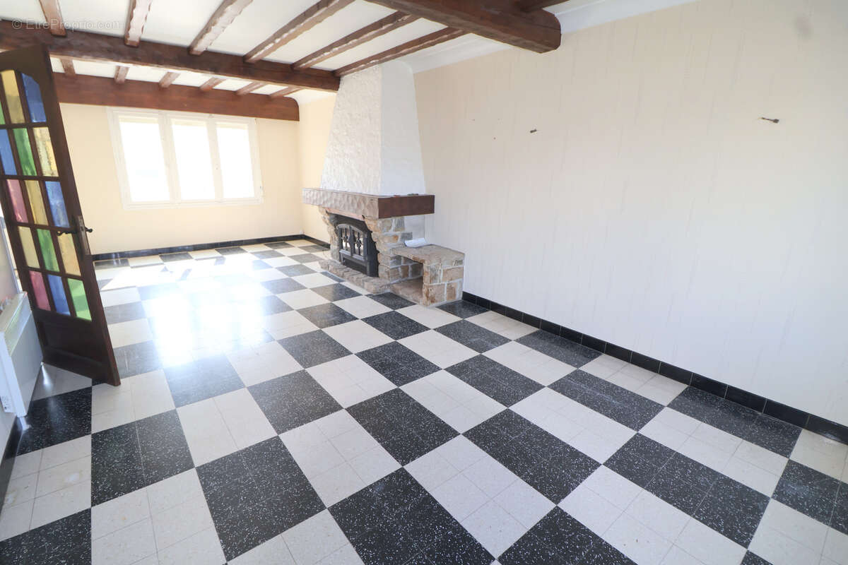 Secteur Quentovic maison avec jardin  bâtie sur 380 m2 avec 3 ch combles aménageables et garage - photo 5