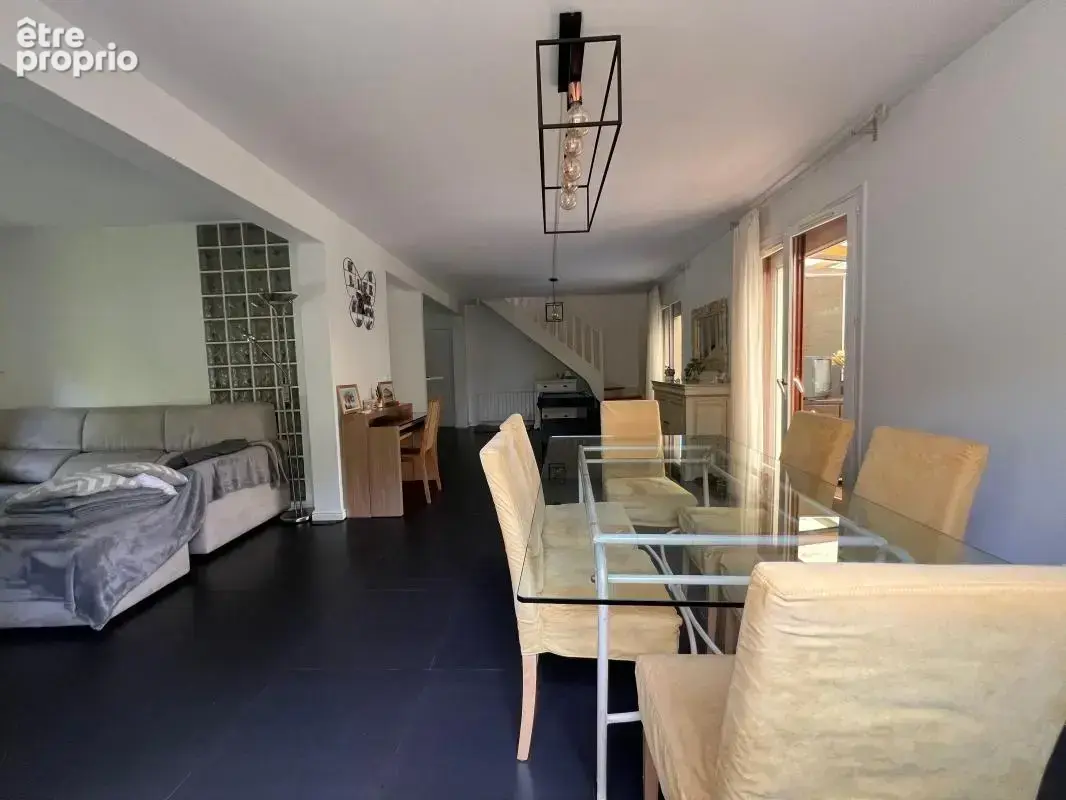 Maison À Vendre 4 chambres avec magnifique jardin au cœur de Guermantes!! - photo 8