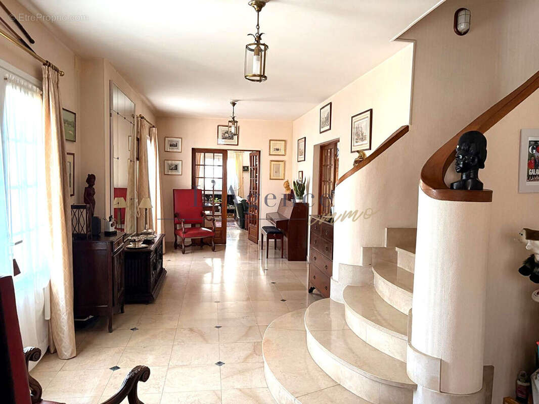 Maison à LAMORLAYE