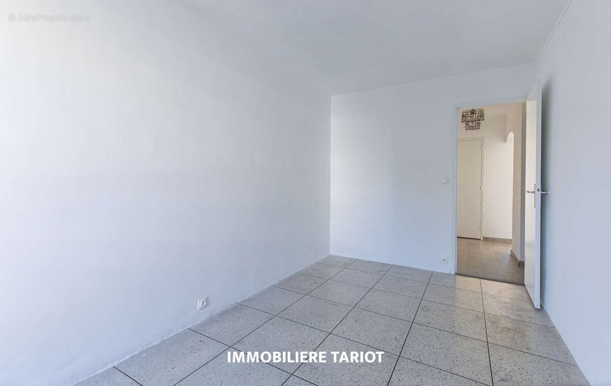 Appartement à MARSEILLE-12E