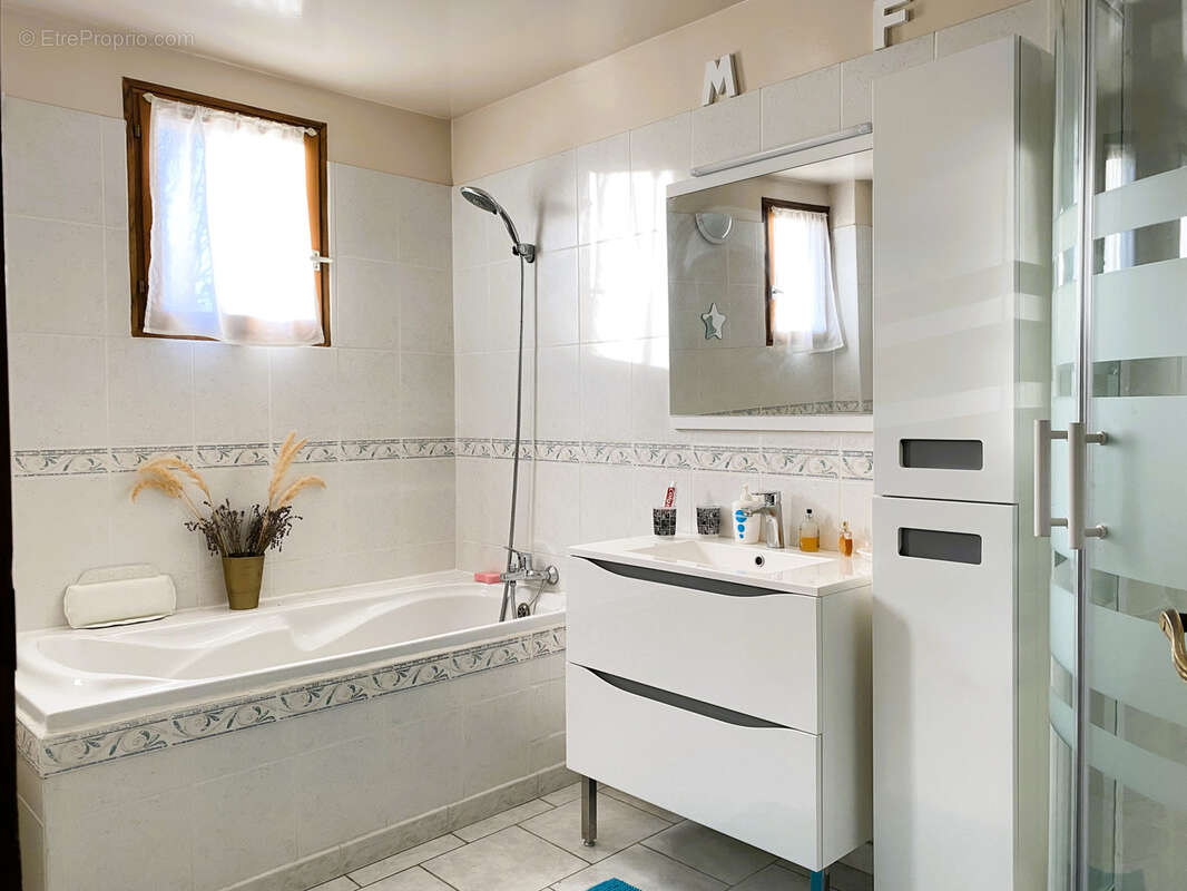 Maison 149 m² à Courtenay  - photo 9