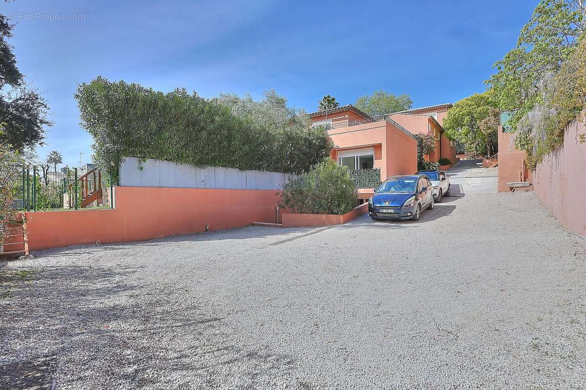 Maison à BIOT
