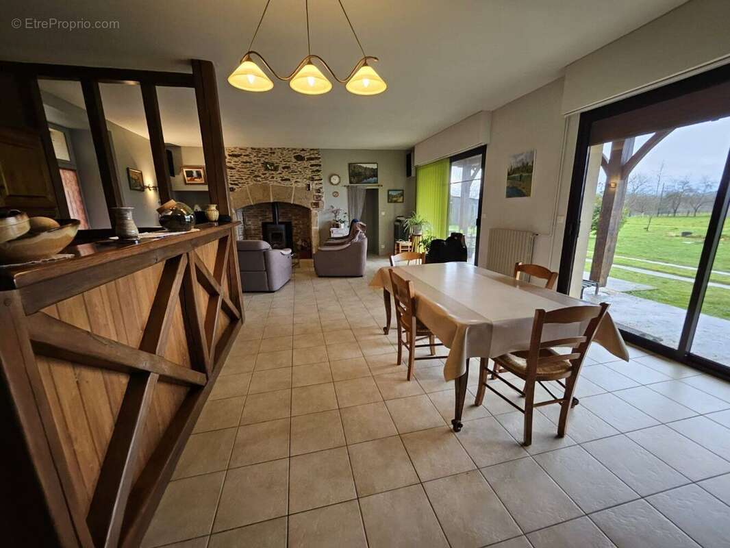 Maison à PAYZAC