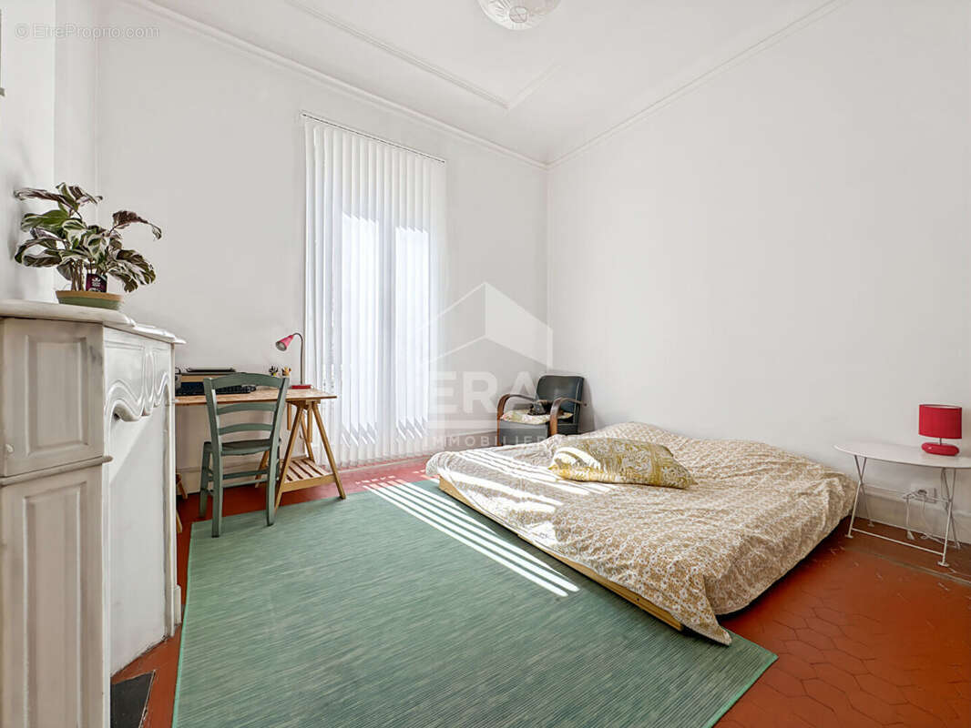 Appartement à MARSEILLE-7E