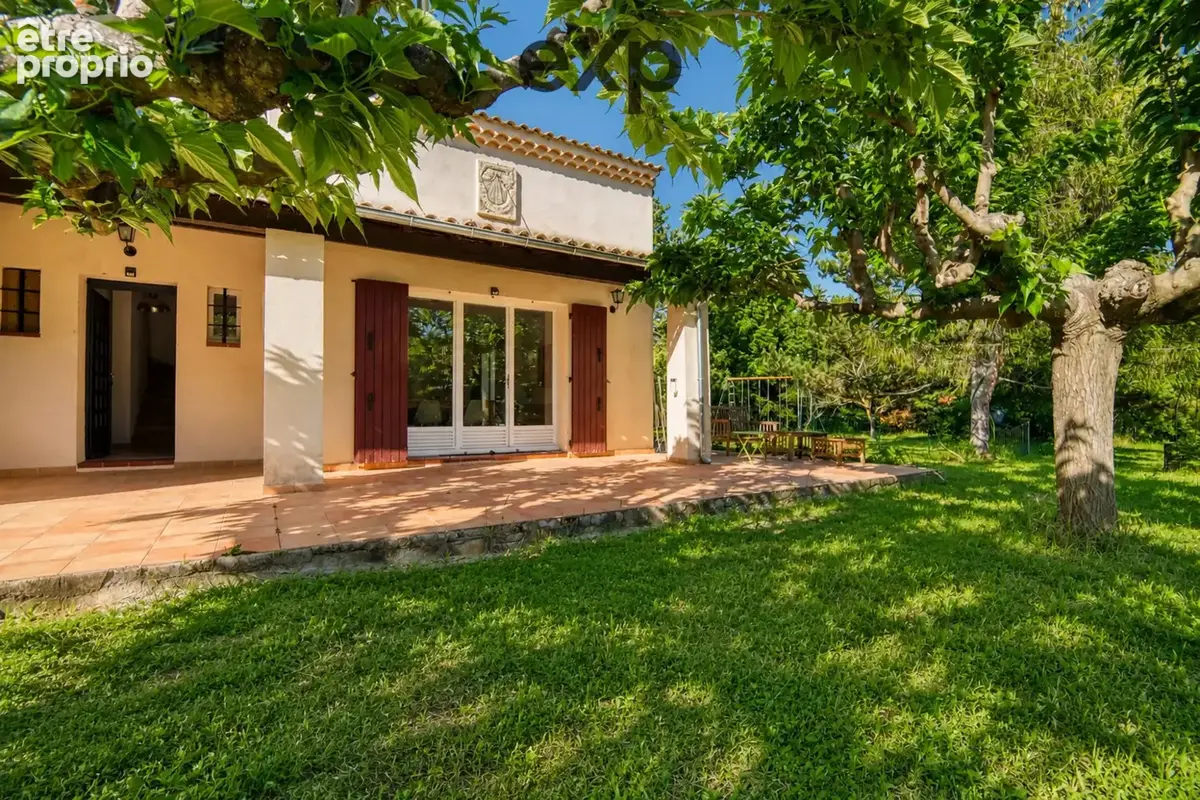 Maison 6 pièces 181 m² à vendre à Villelaure (84530) - photo 2