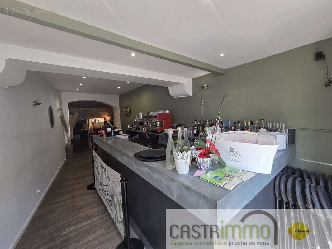 Restaurant dans le ce ntre de Restinclières - photo 3