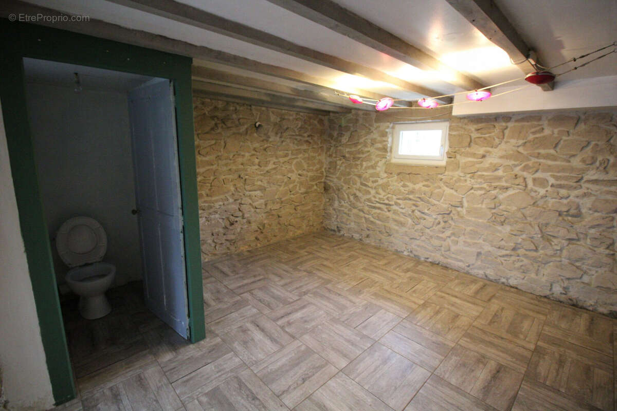 Maison 150 m² à Chassenon  - photo 9