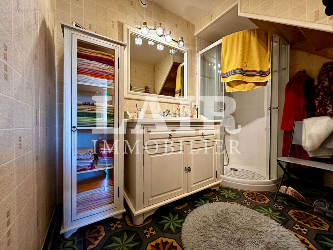 Maison à LE MELE-SUR-SARTHE