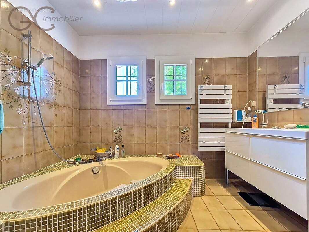 Maison à THEZAN-LES-BEZIERS