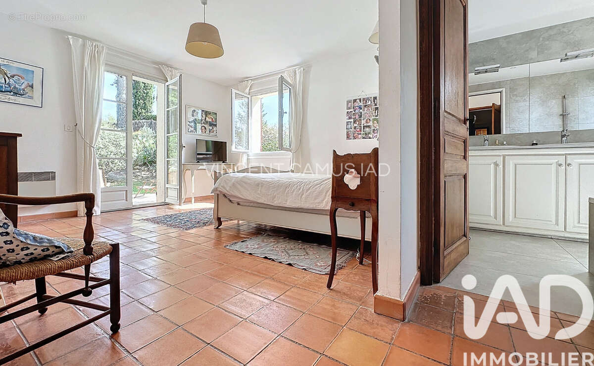 Photo 5 - Maison à LE CASTELLET