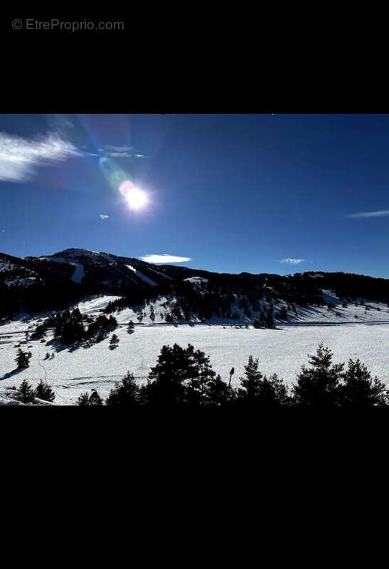 Appartement à GREOLIERES