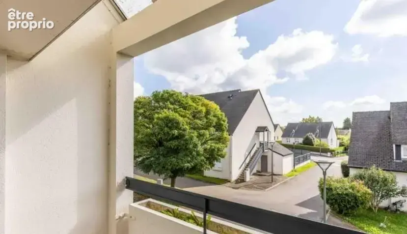 Sous offre d'achat ! Appartement T4 duplex d'env. 83 m² avec terrasse garage cave - photo 5