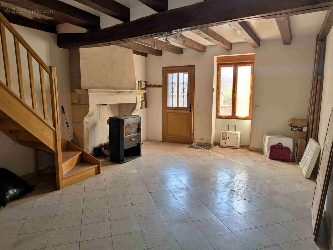 Maison 95 m² à Courson-Les-Carrieres  - photo 2