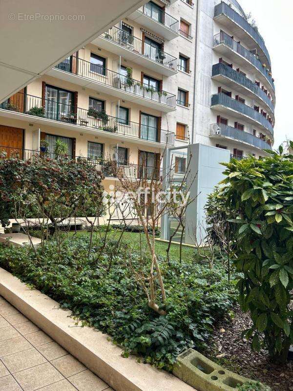 Appartement à PARIS-12E