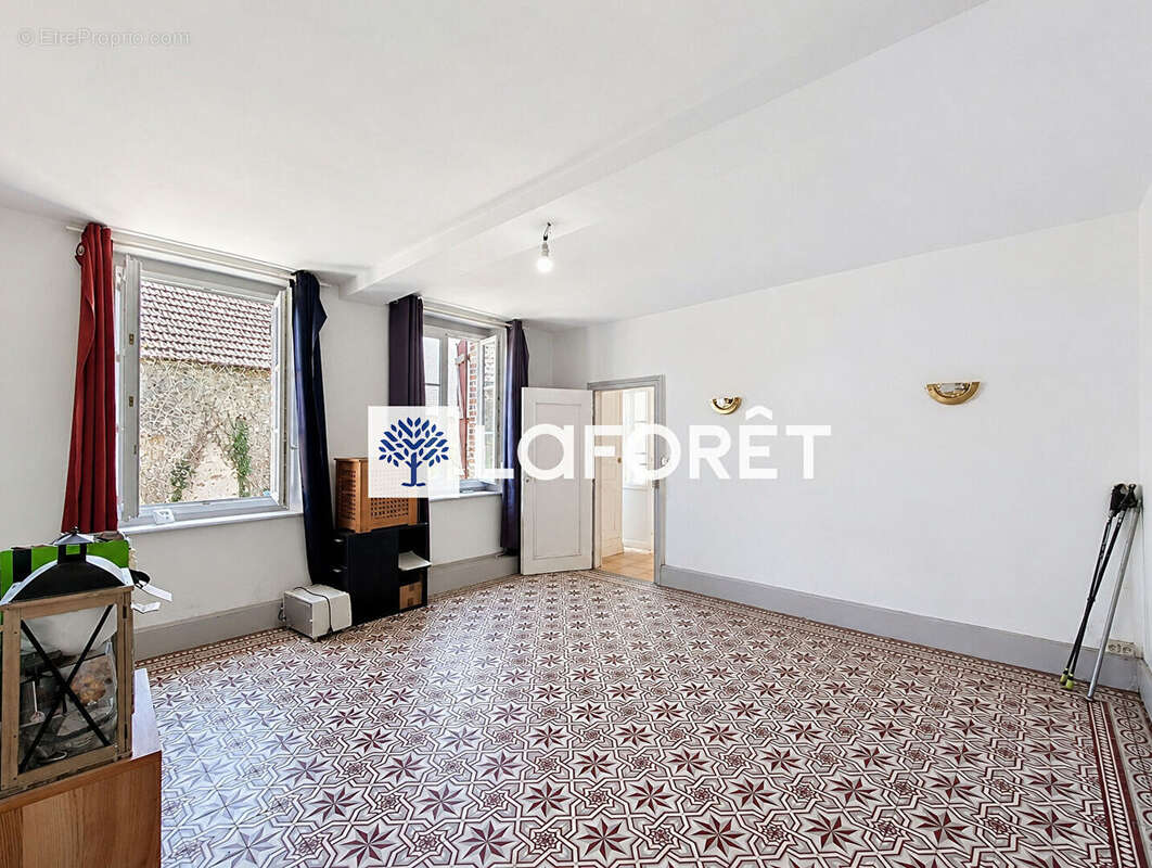 Maison indépendante avec jardin proche NOGENT-SUR-SEINE - photo 4