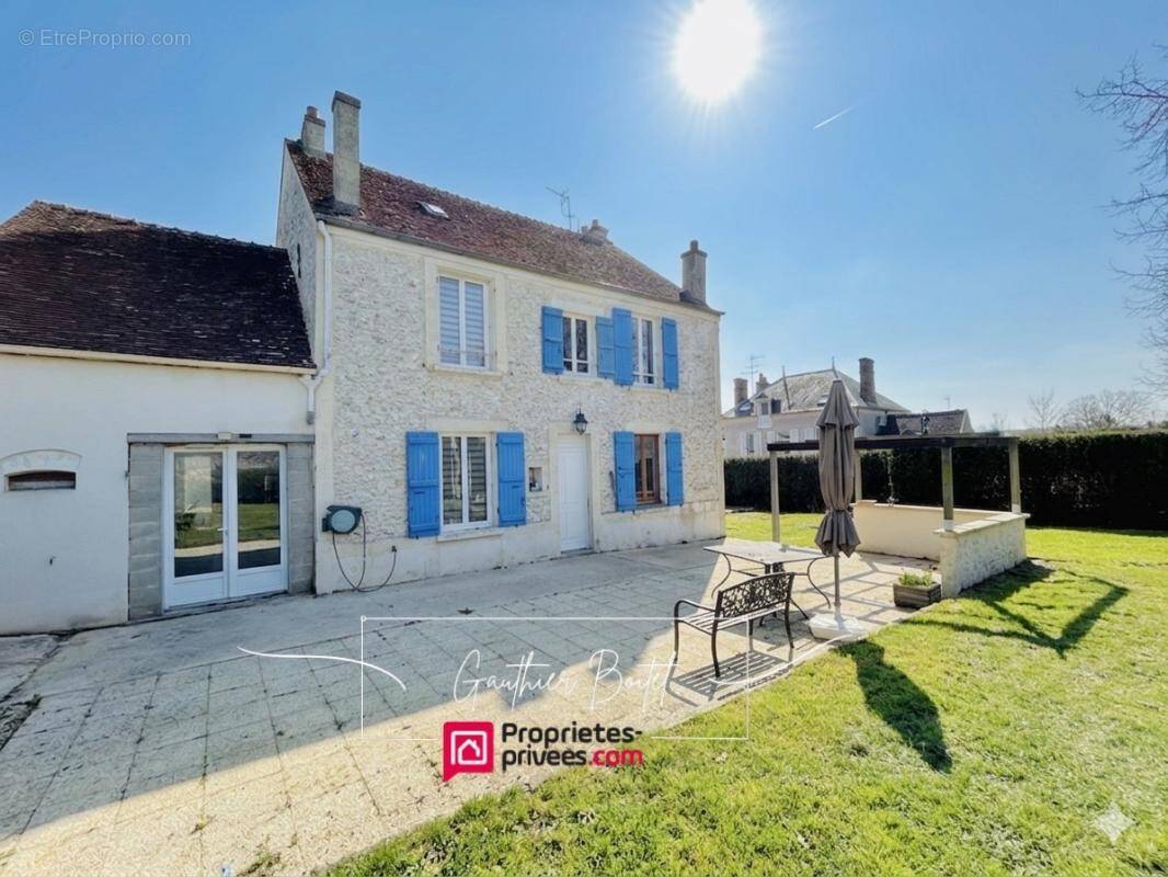 Maison à LA FERTE-GAUCHER