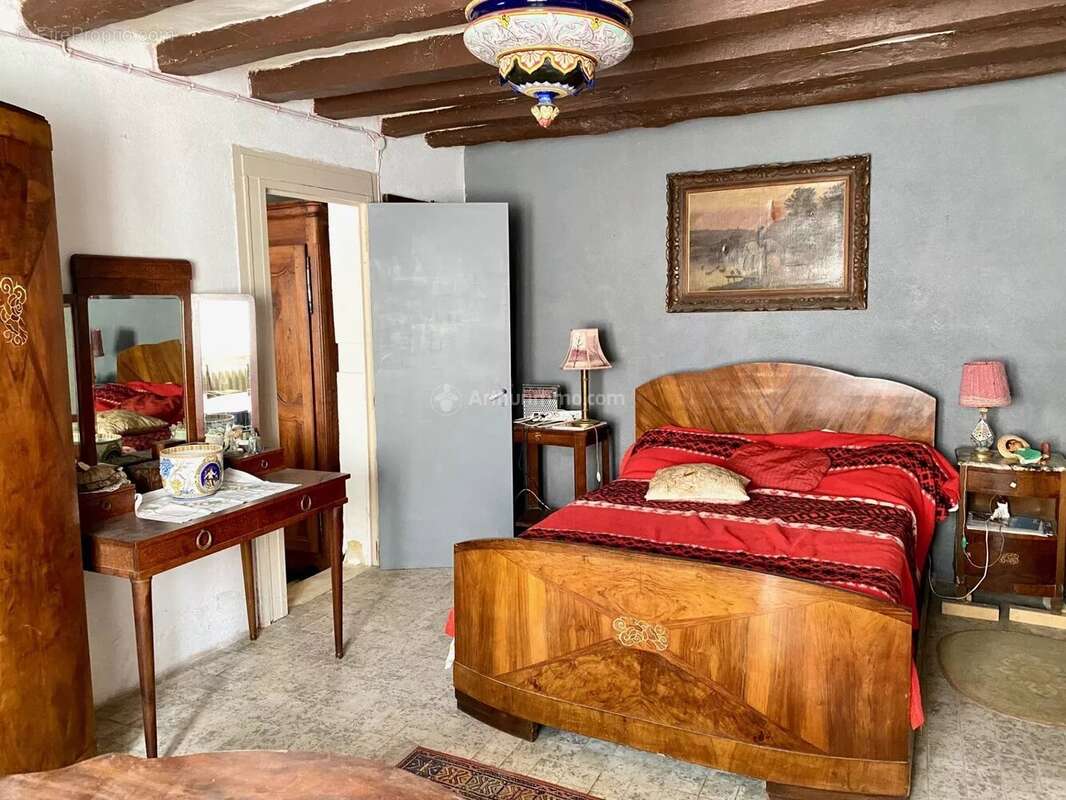 Maison à LA CHARTRE-SUR-LE-LOIR