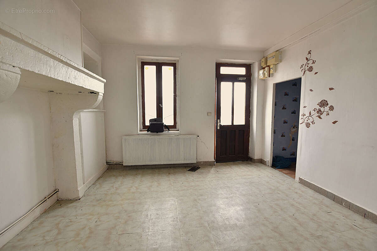 Maison à JALIGNY-SUR-BESBRE