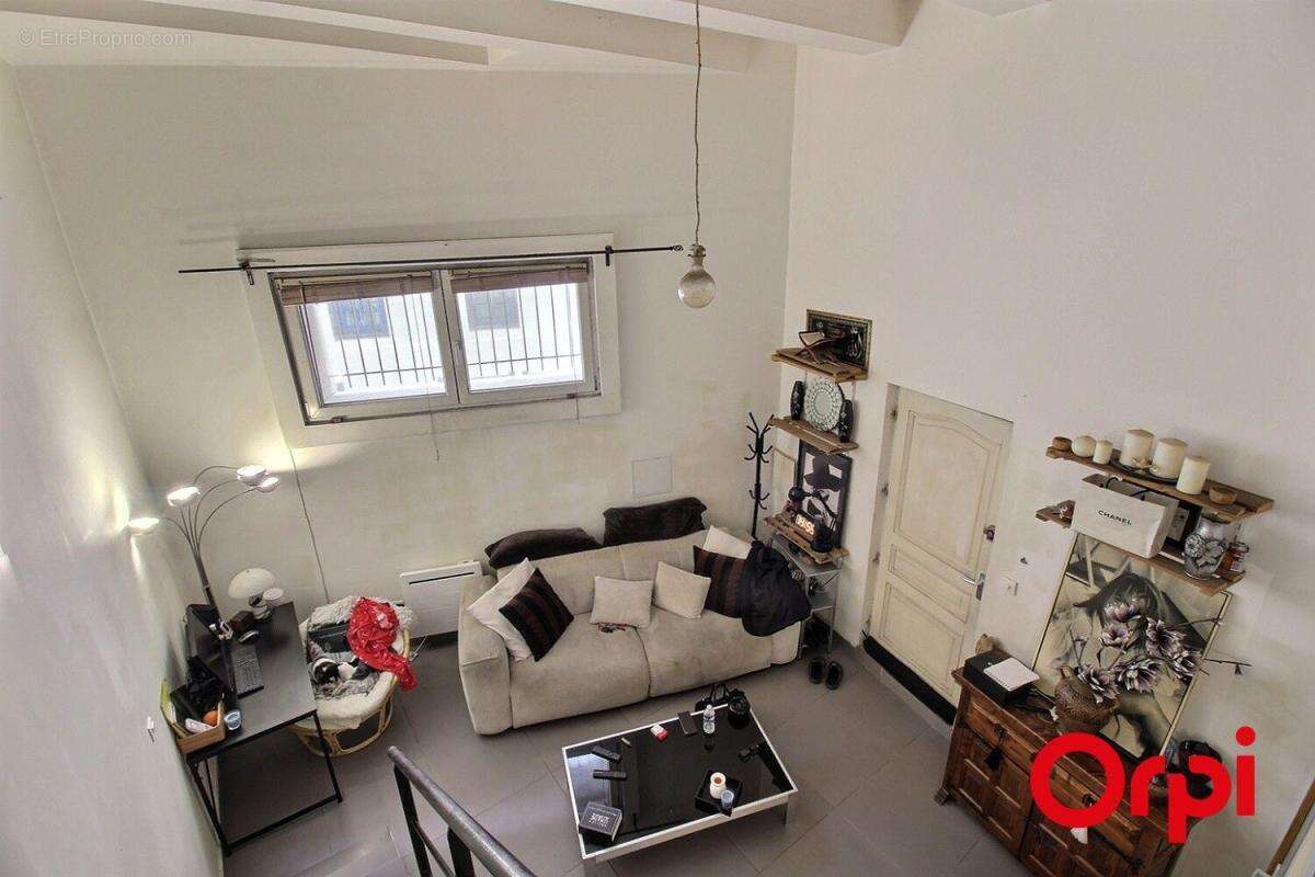 Appartement à MARSEILLE-6E