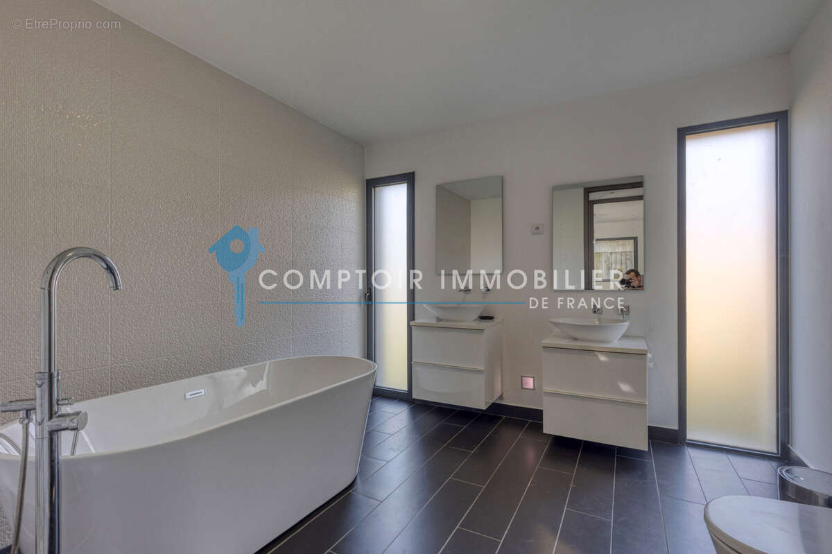 Maison à COUBLEVIE