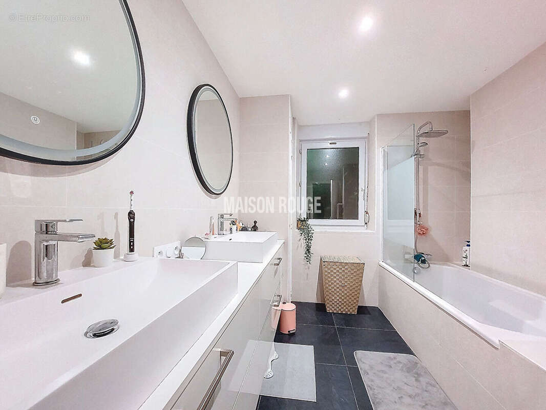 Appartement à SAINT-AVE