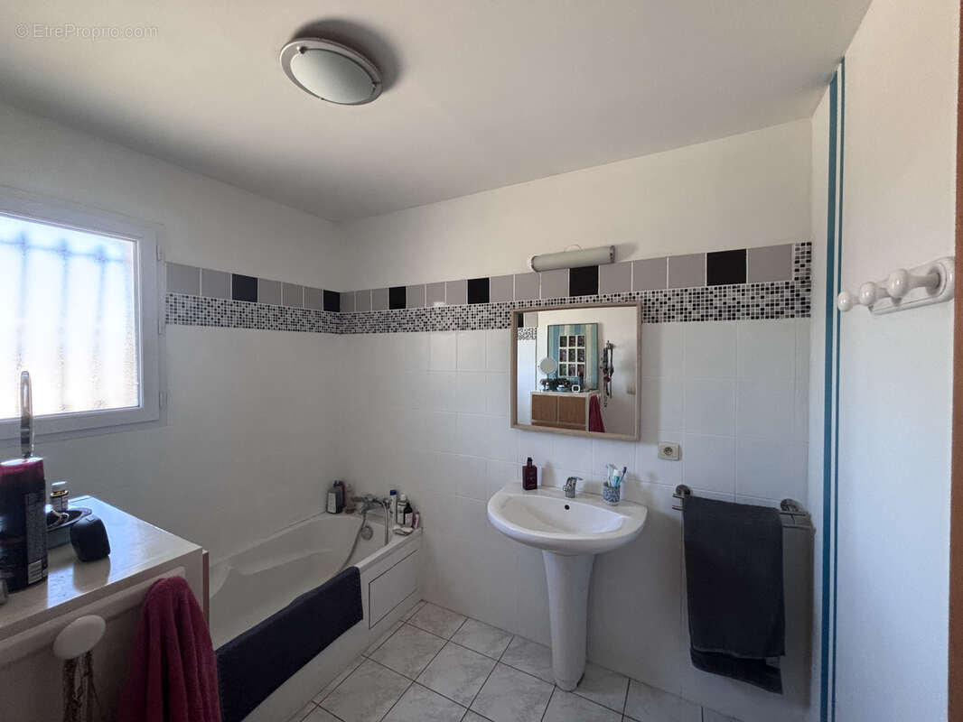 Maison à PLAN-D'ORGON