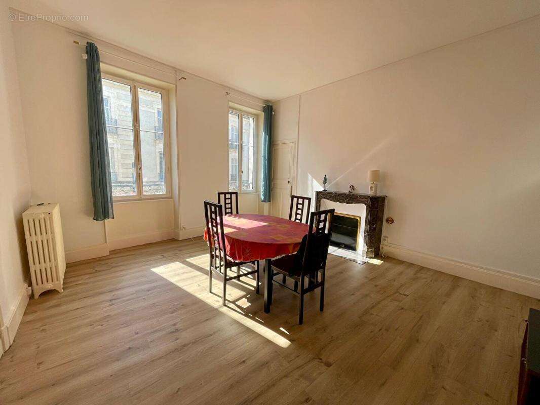 Appartement à NEVERS