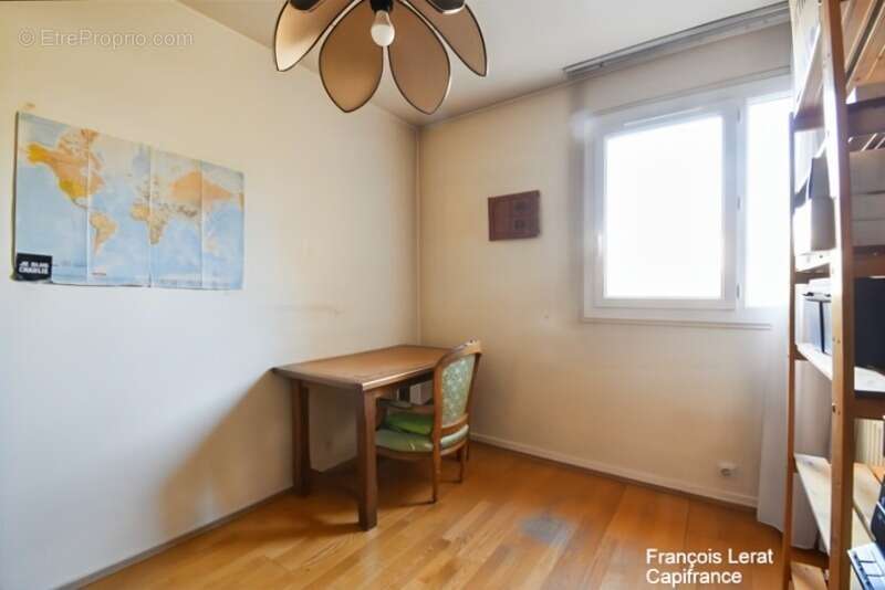 Appartement à THIAIS