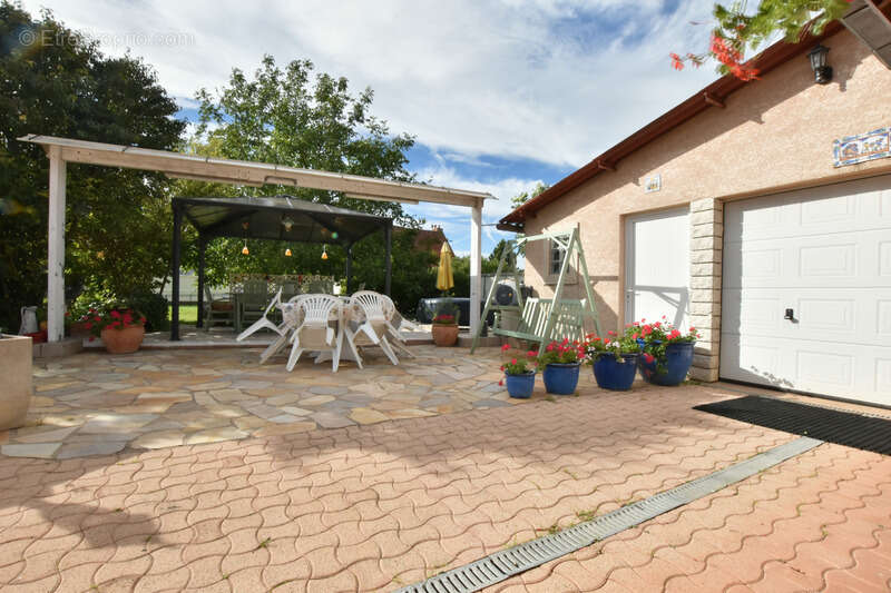 Maison à FLAGEY-ECHEZEAUX